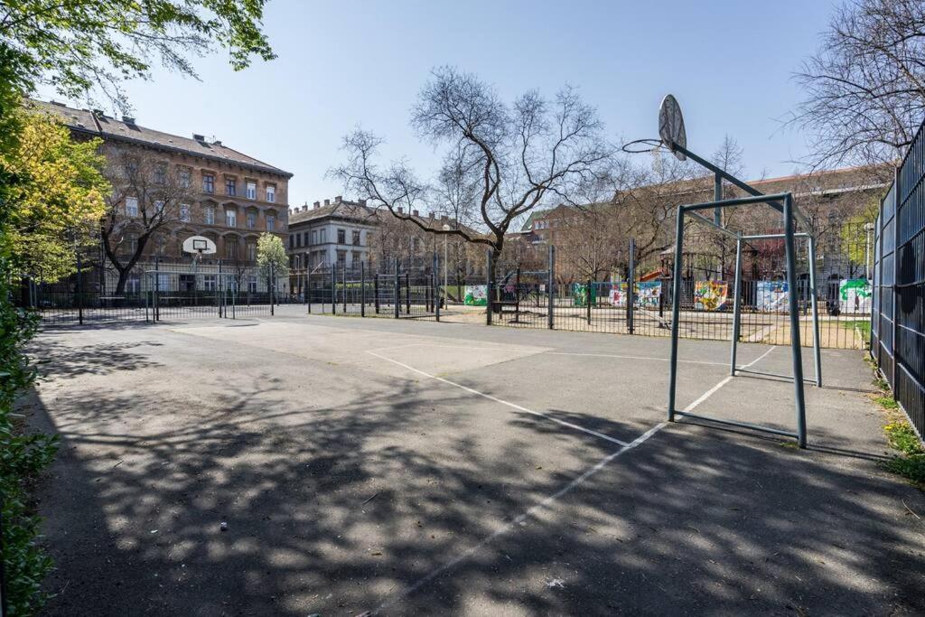 Klauzal Garden City Apartments Будапеща Екстериор снимка
