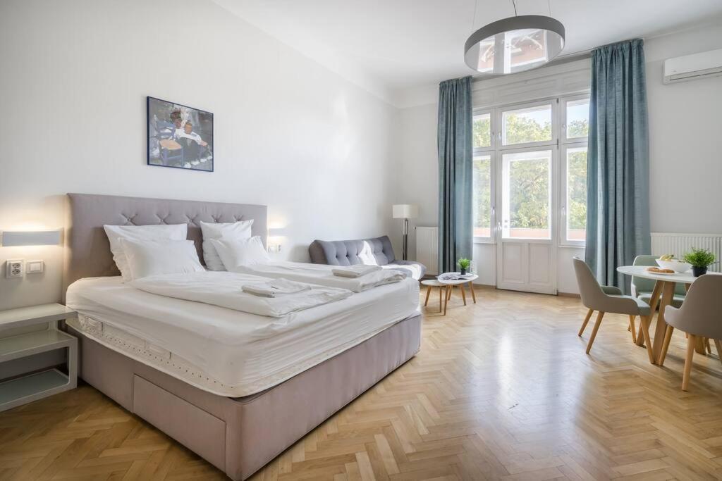 Klauzal Garden City Apartments Будапеща Екстериор снимка
